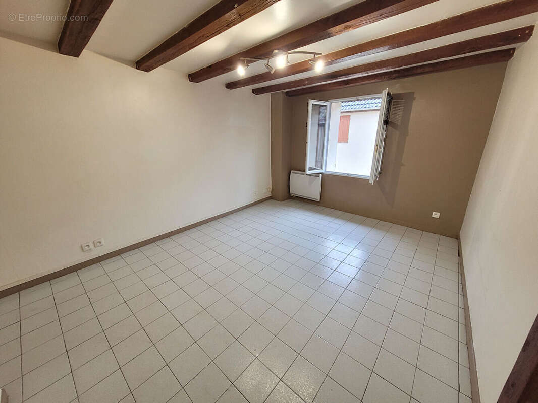 Maison à CHAUCONIN-NEUFMONTIERS