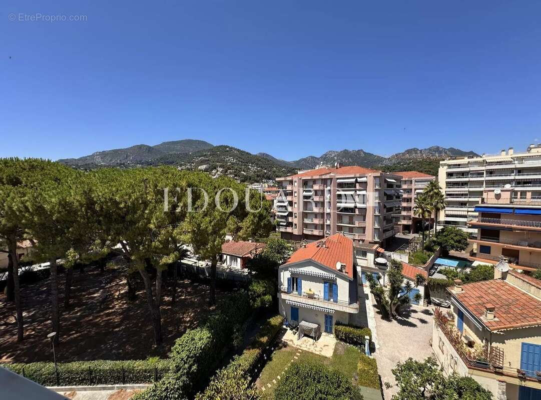 Appartement à ROQUEBRUNE-CAP-MARTIN