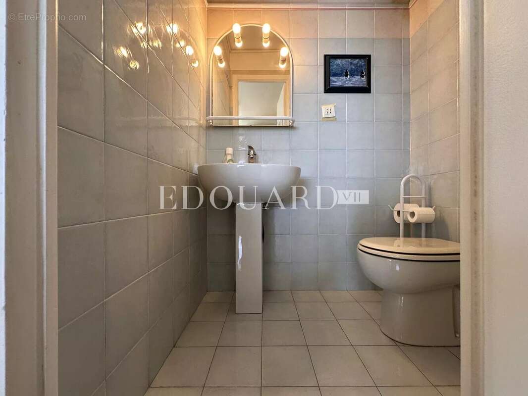 Appartement à ROQUEBRUNE-CAP-MARTIN