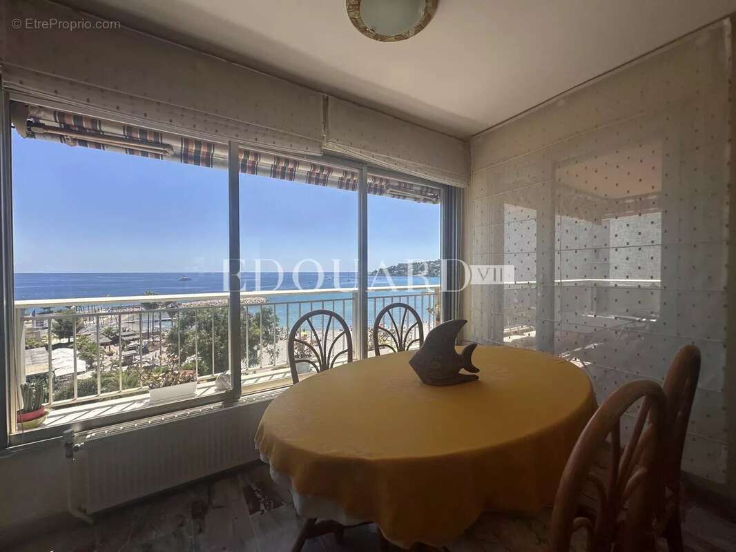 Appartement à ROQUEBRUNE-CAP-MARTIN