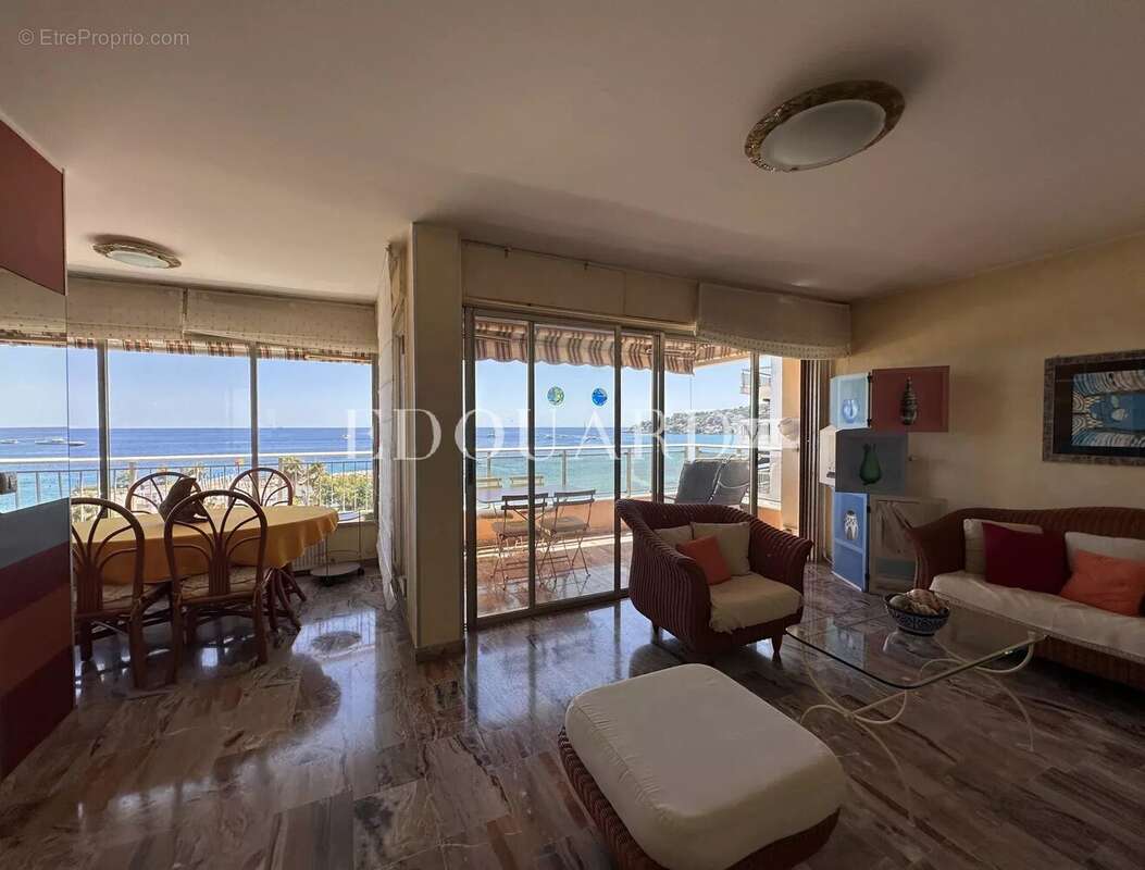 Appartement à ROQUEBRUNE-CAP-MARTIN