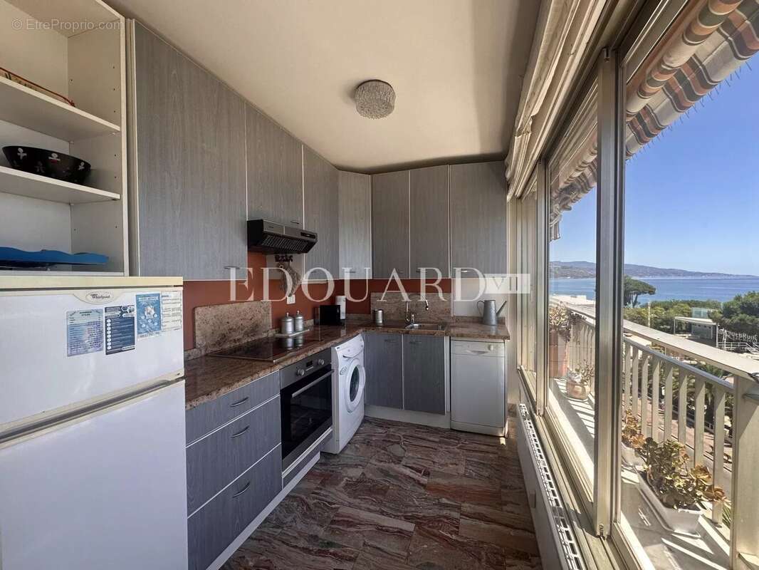 Appartement à ROQUEBRUNE-CAP-MARTIN