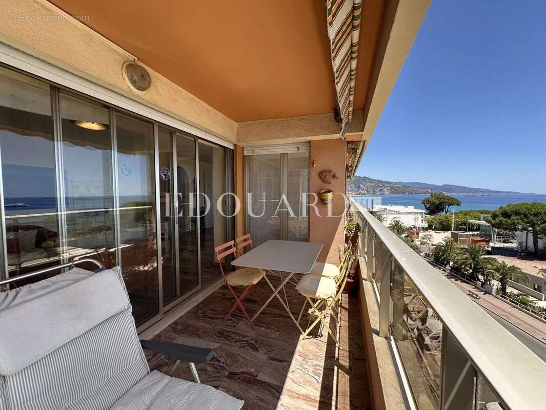 Appartement à ROQUEBRUNE-CAP-MARTIN