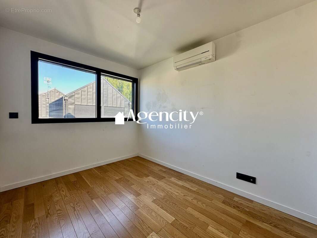 Maison à LAGNY-SUR-MARNE