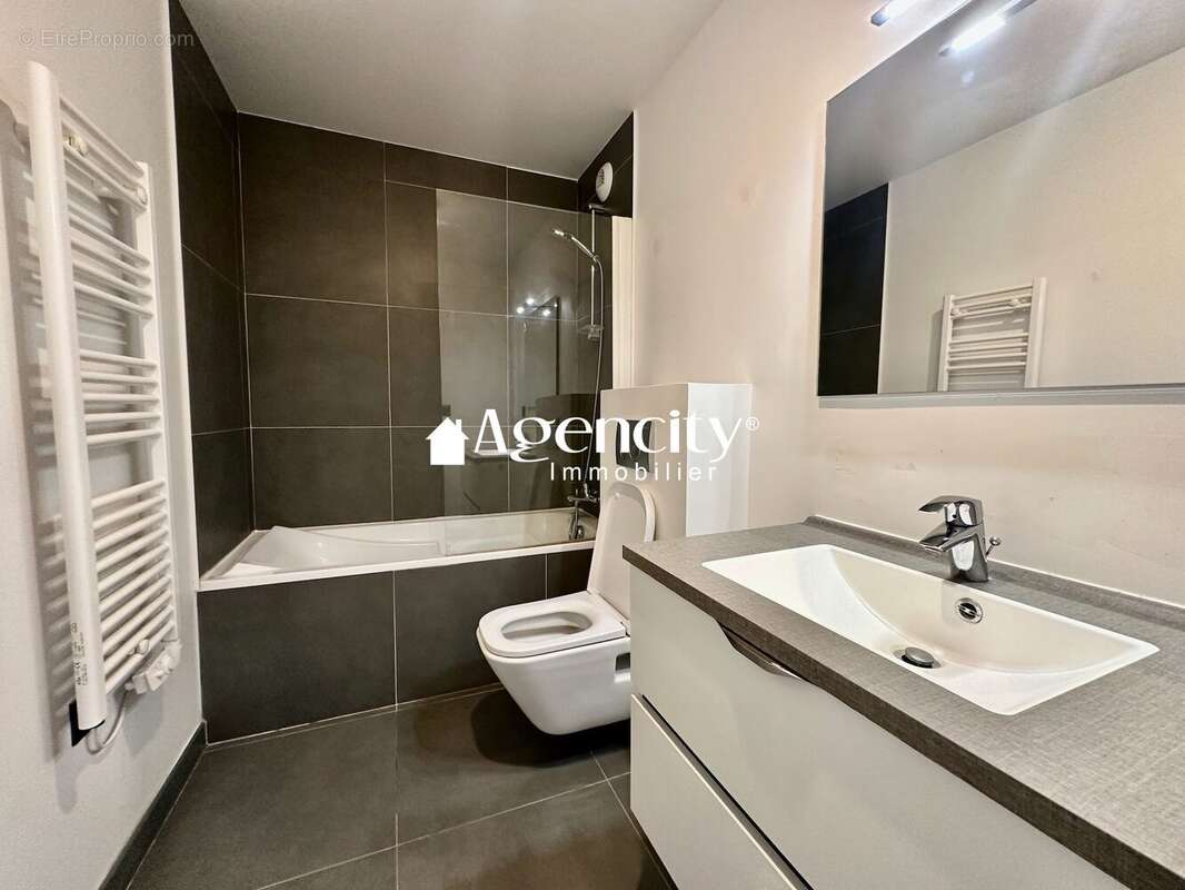 Maison à LAGNY-SUR-MARNE