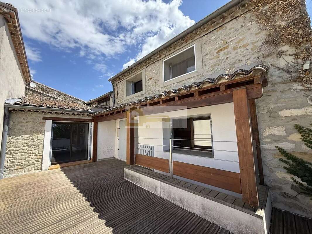 Maison à PUY-SAINT-MARTIN