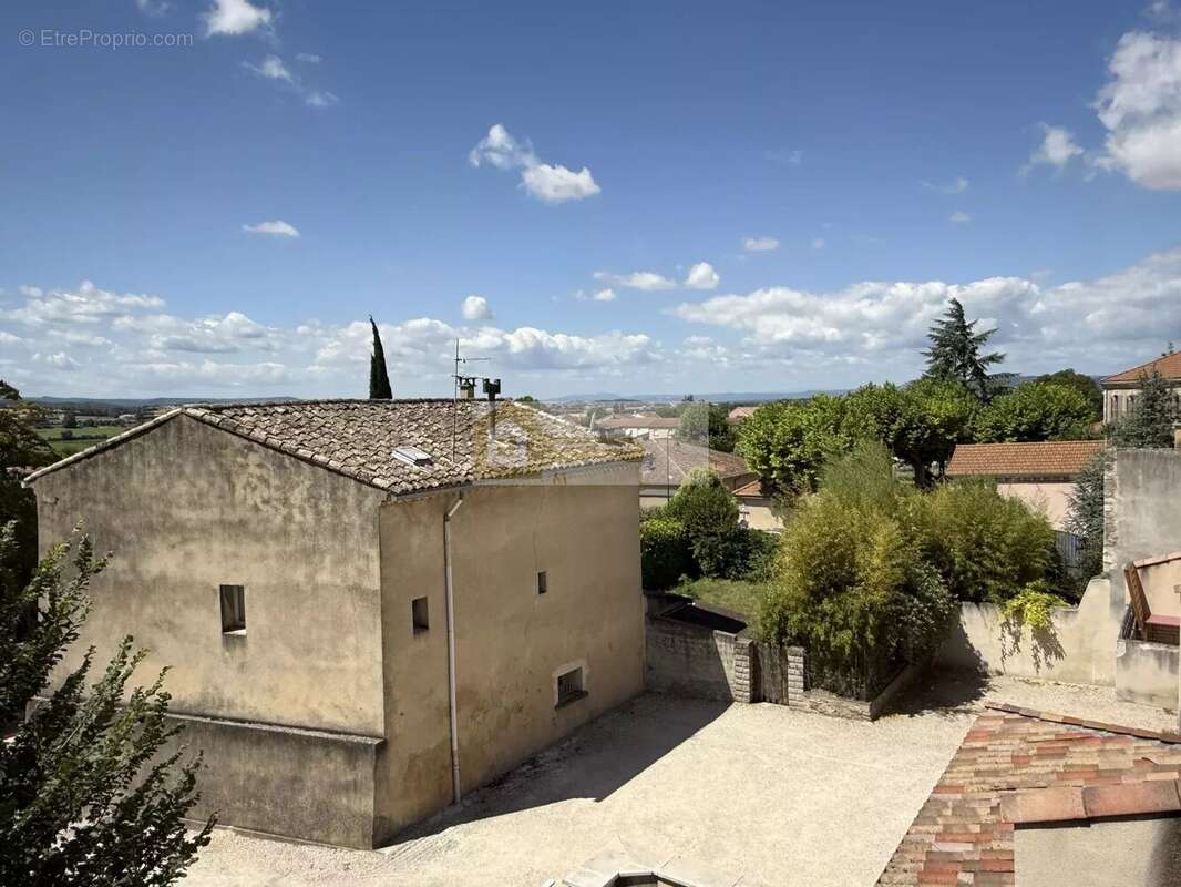 Maison à PUY-SAINT-MARTIN