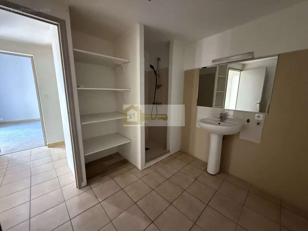 Maison à PUY-SAINT-MARTIN