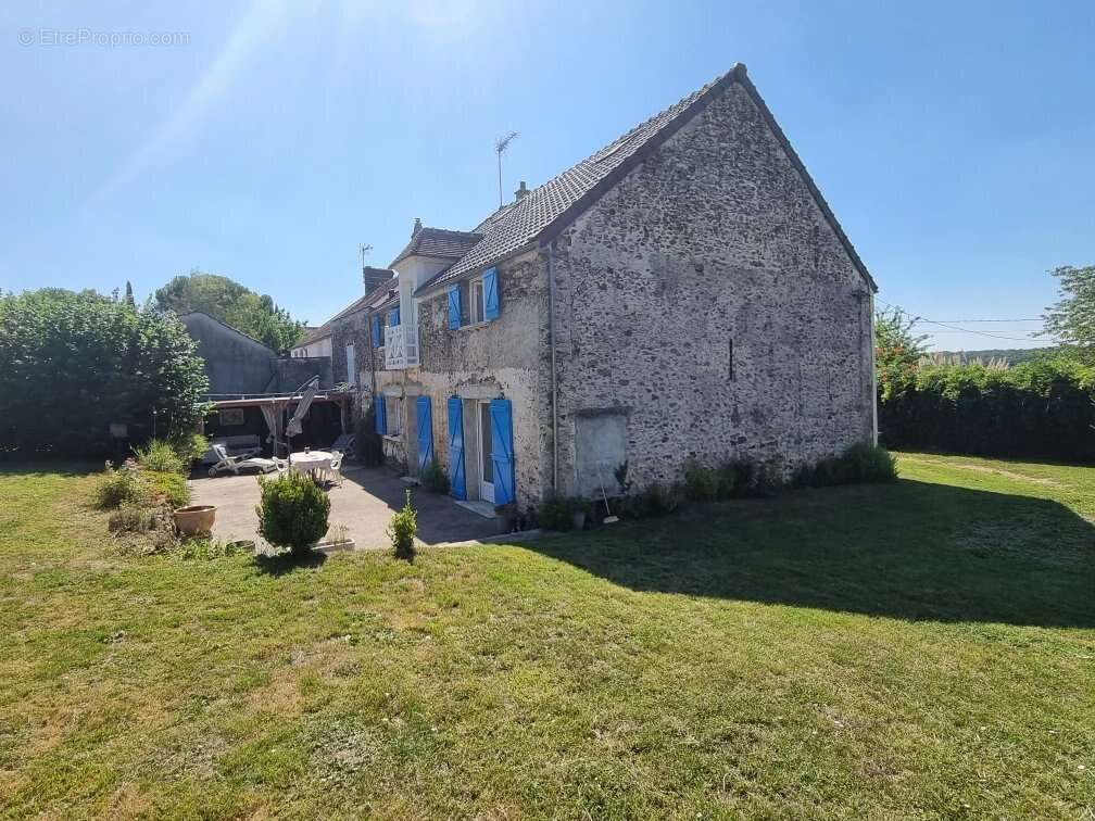 Maison à BOISSY-LE-CHATEL