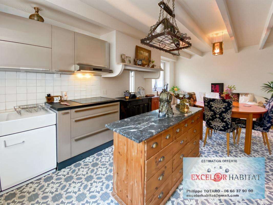 Maison à SAINT-DIDIER-SUR-BEAUJEU