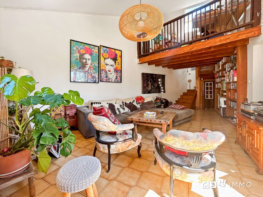 Maison à LAVERNOSE-LACASSE