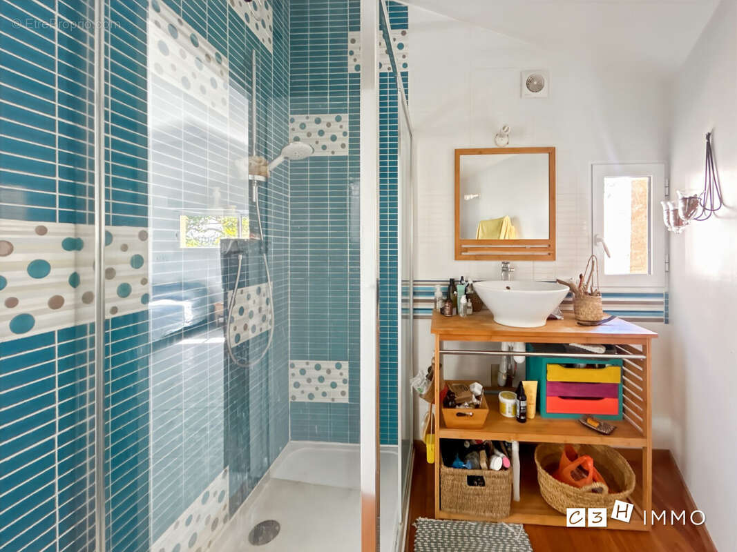 Maison à LAVERNOSE-LACASSE