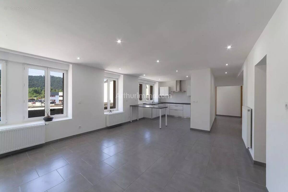 Appartement à VILLERS-LE-LAC