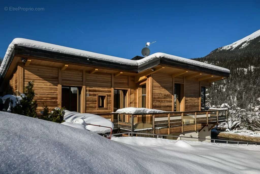 Maison à LES HOUCHES