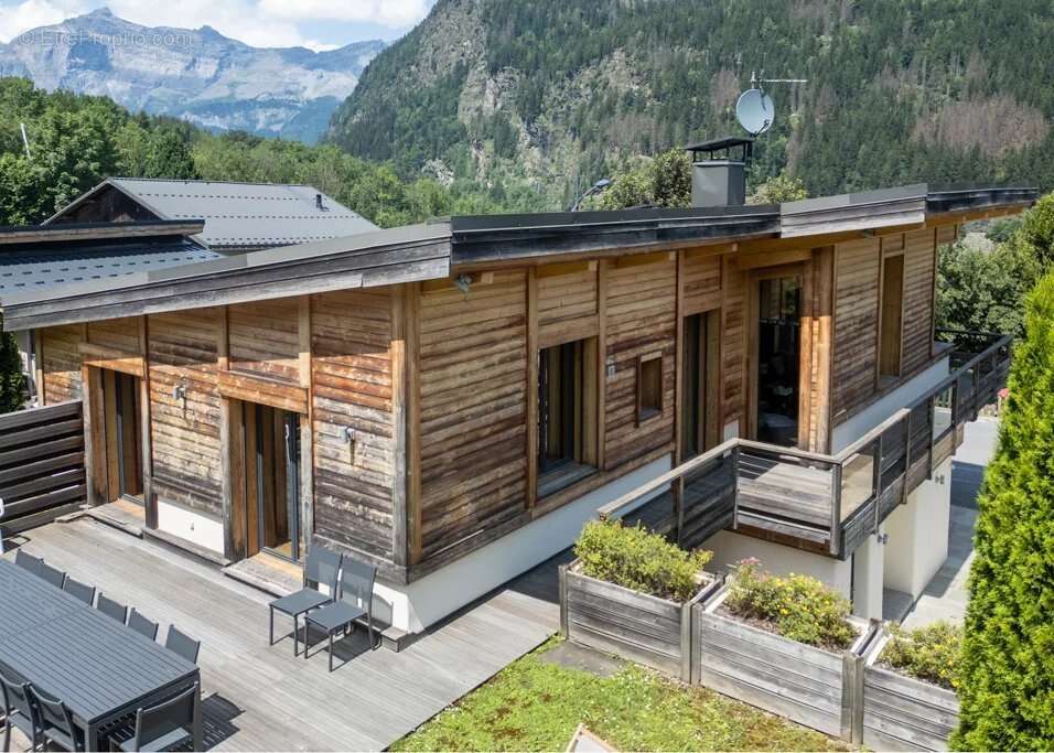 Maison à LES HOUCHES