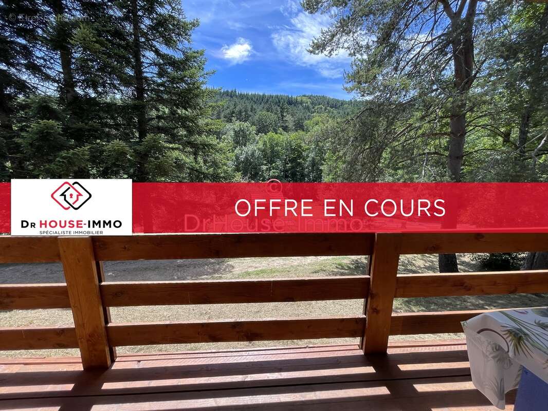 Maison à SAINT-APOLLINAIRE-DE-RIAS