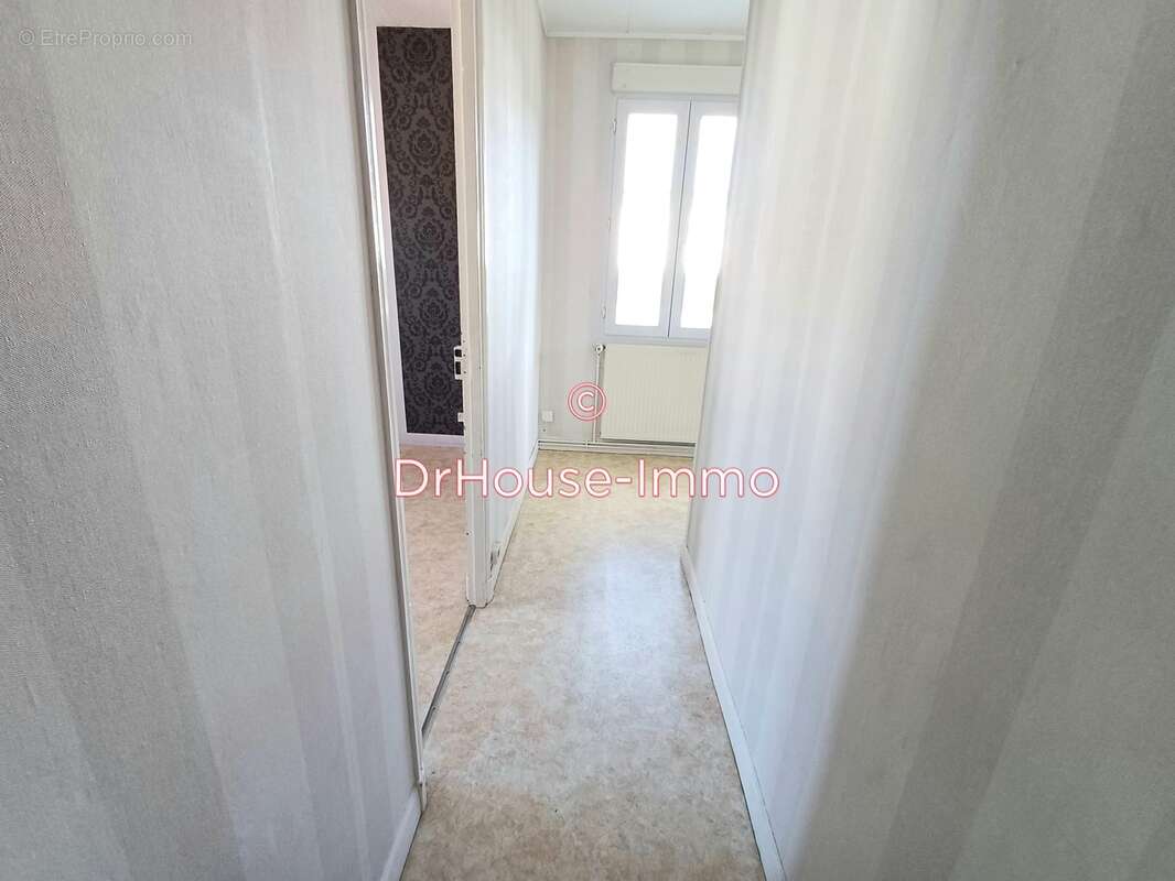 Maison à SAINT-QUENTIN