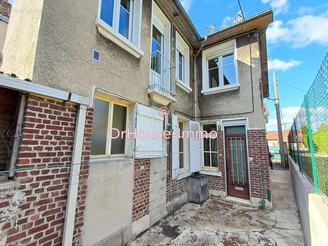 Maison à SAINT-QUENTIN