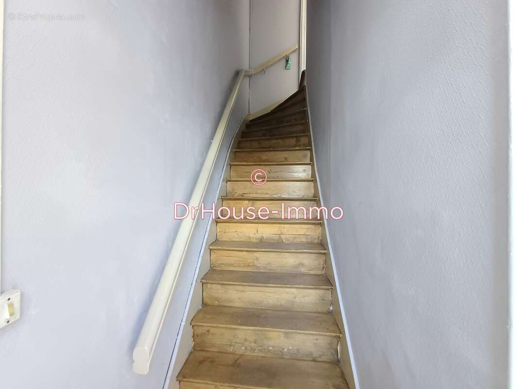 Maison à SAINT-QUENTIN