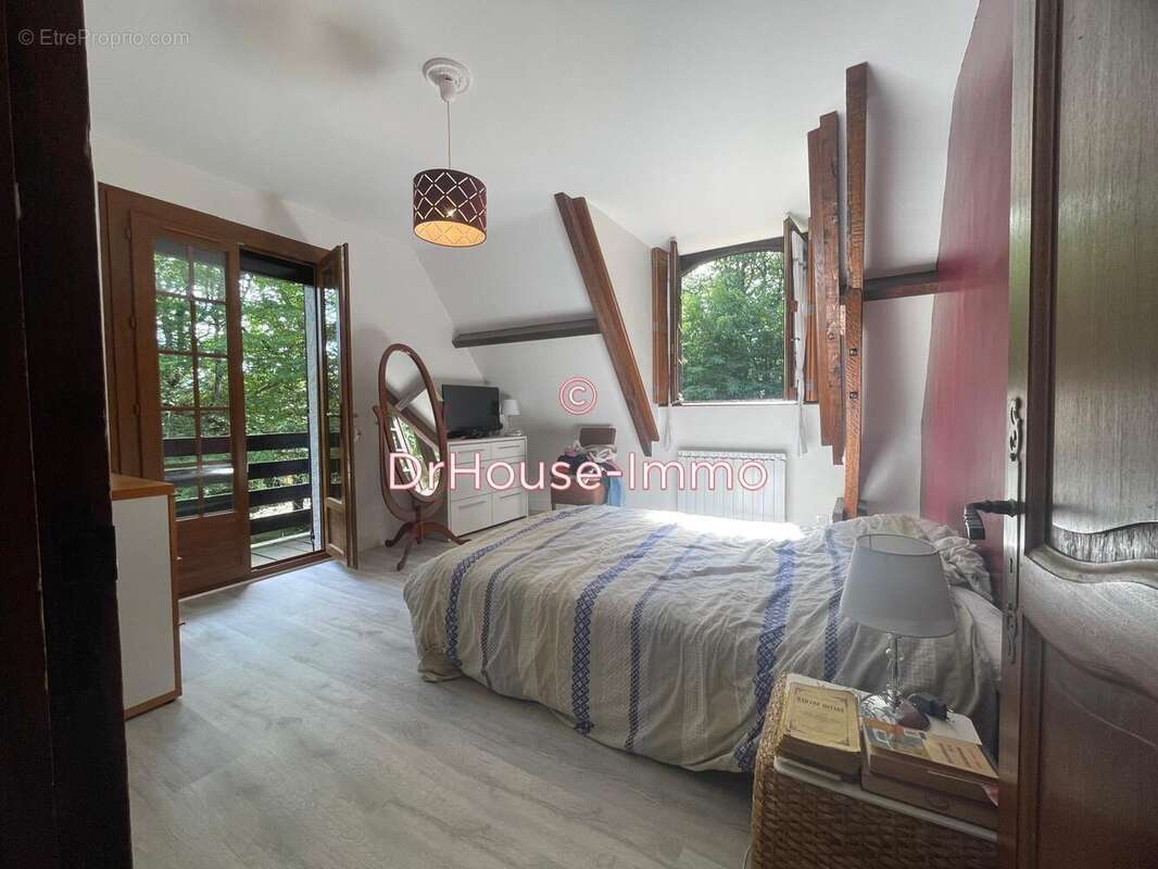 Maison à FERRIERES-EN-GATINAIS