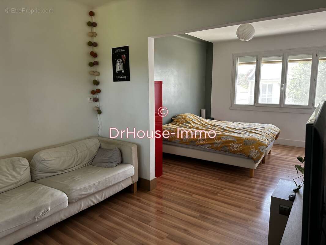 Maison à SAINTE-LUCE-SUR-LOIRE