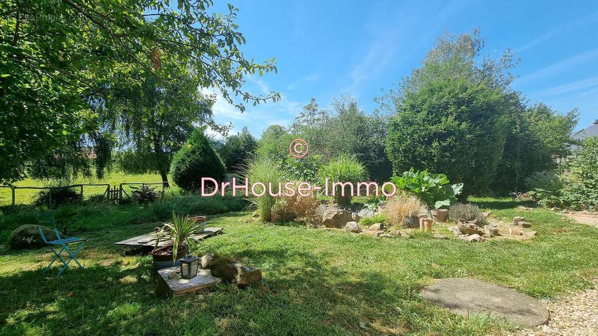 Maison à LA FORET-DU-TEMPLE