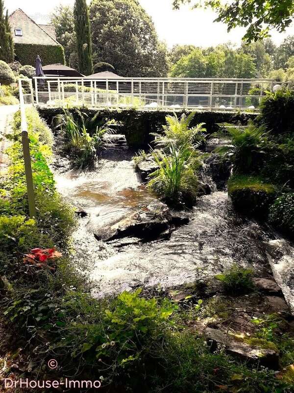 Maison à SAINT-YRIEIX-LA-PERCHE