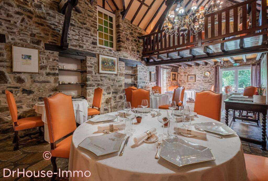 Maison à SAINT-YRIEIX-LA-PERCHE