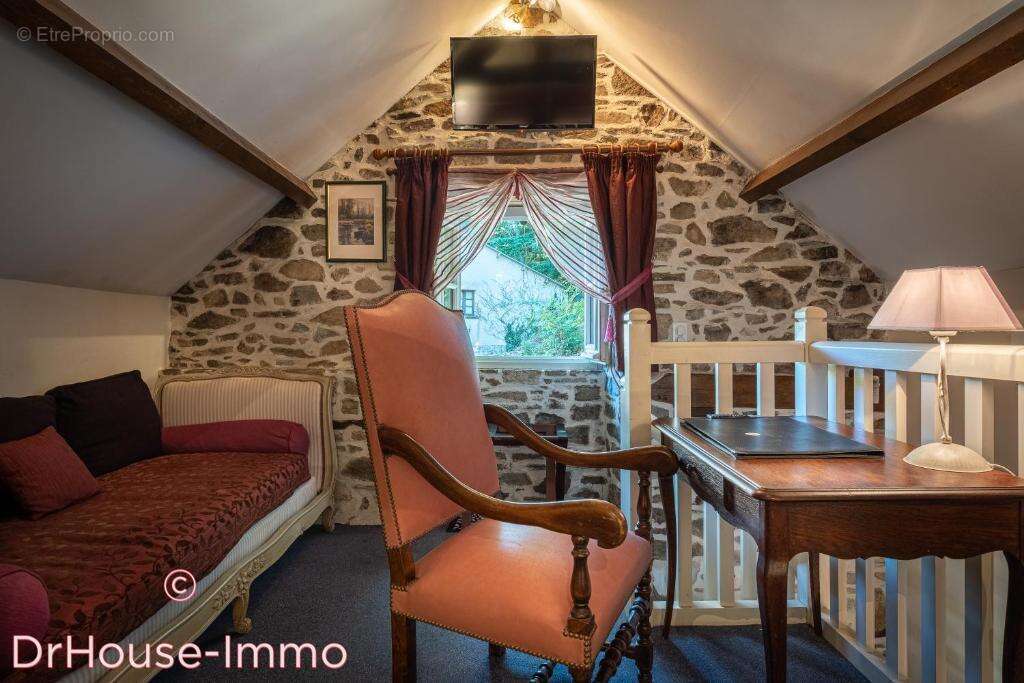 Maison à SAINT-YRIEIX-LA-PERCHE