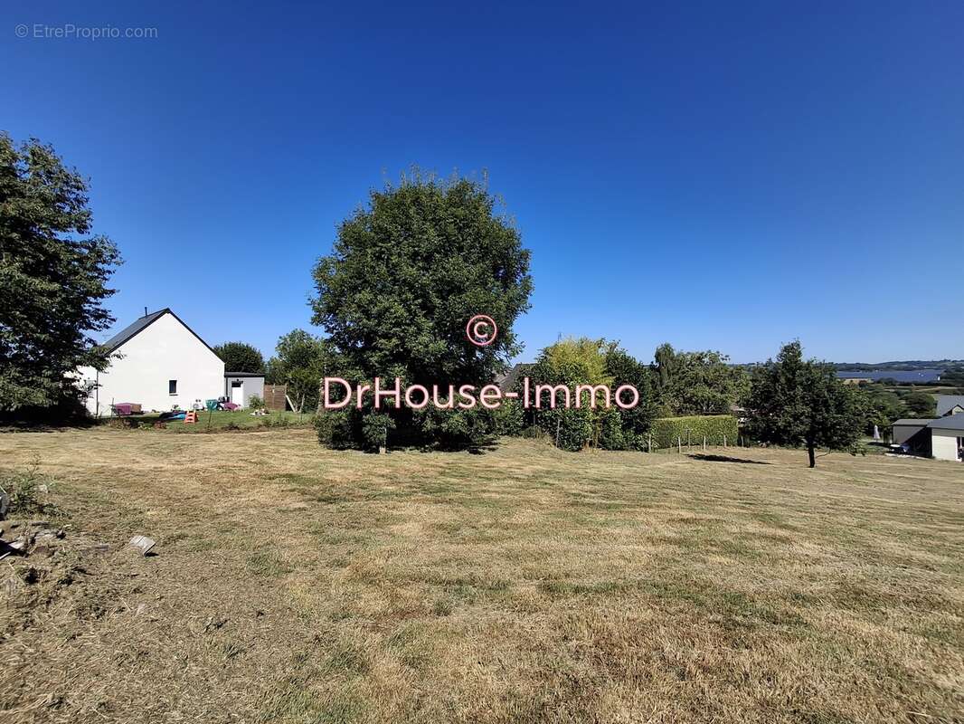 Terrain à AVRANCHES