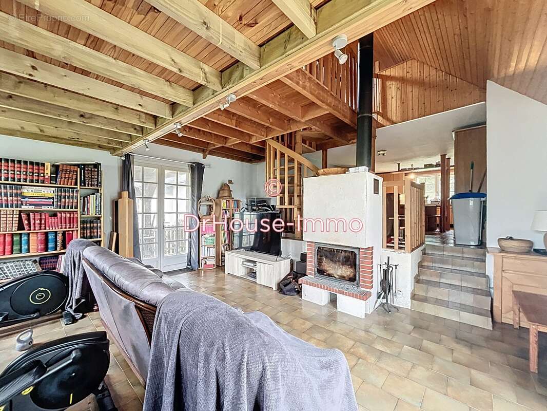 Maison à MARCILLY-SUR-MAULNE