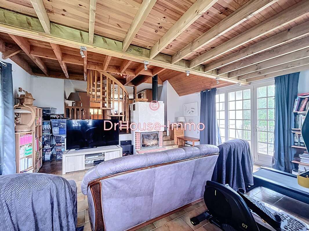 Maison à MARCILLY-SUR-MAULNE