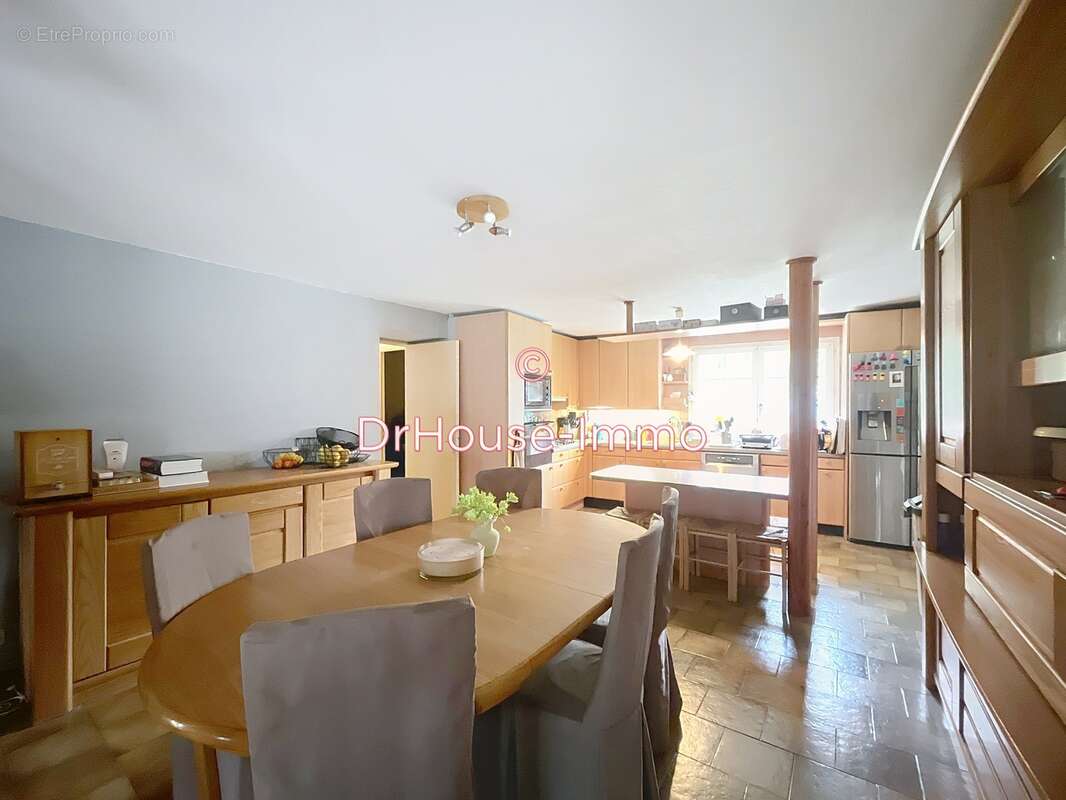 Maison à MARCILLY-SUR-MAULNE