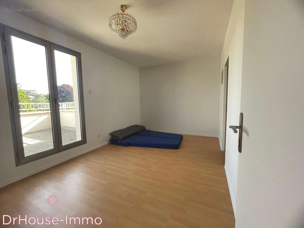 Appartement à AMILLY
