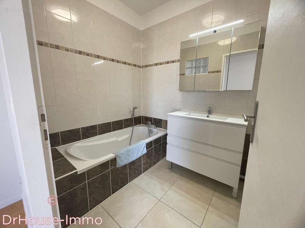 Appartement à AMILLY