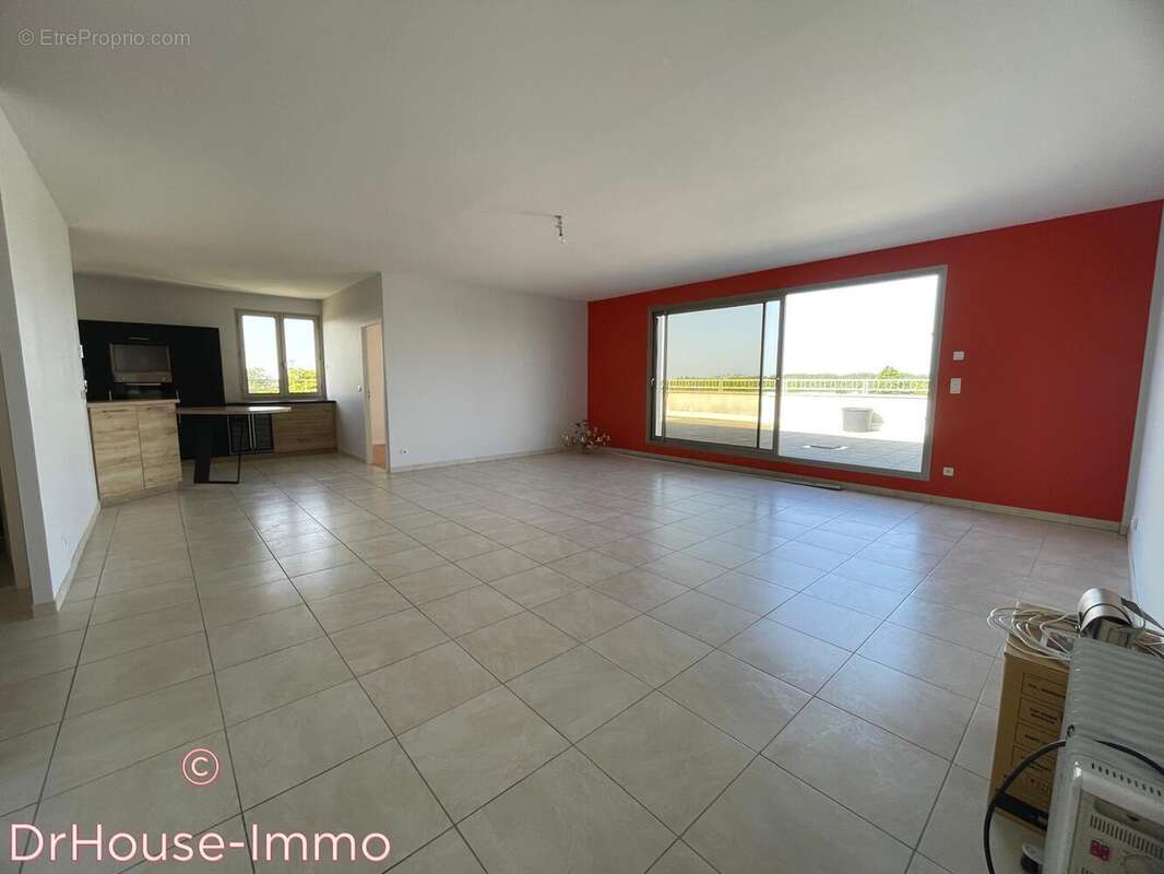 Appartement à AMILLY