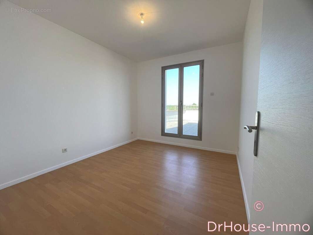 Appartement à AMILLY