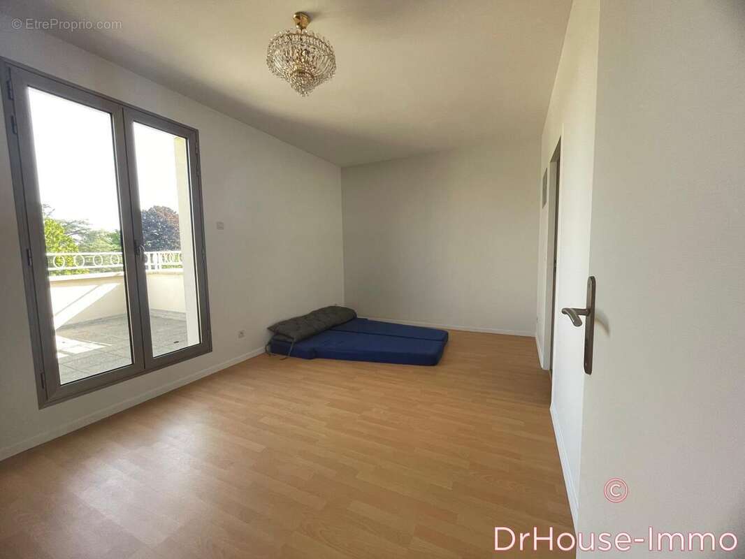 Appartement à AMILLY