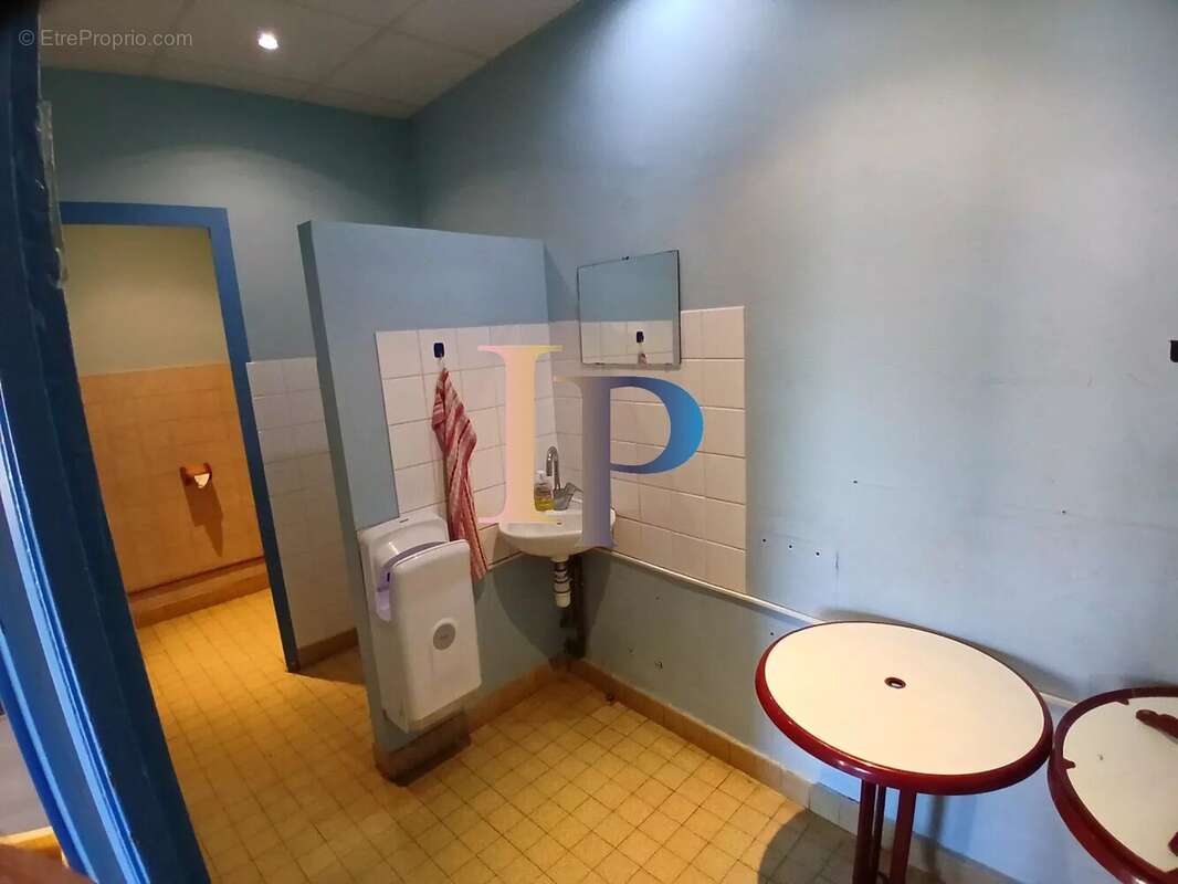 Maison à LA CLAYETTE