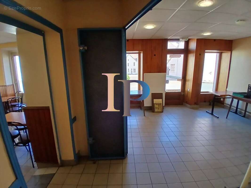 Maison à LA CLAYETTE