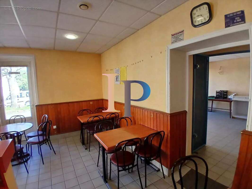 Maison à LA CLAYETTE