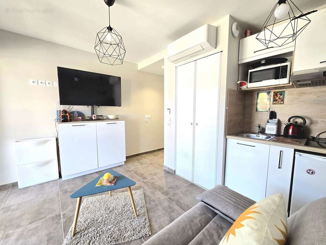 Appartement à BORMES-LES-MIMOSAS