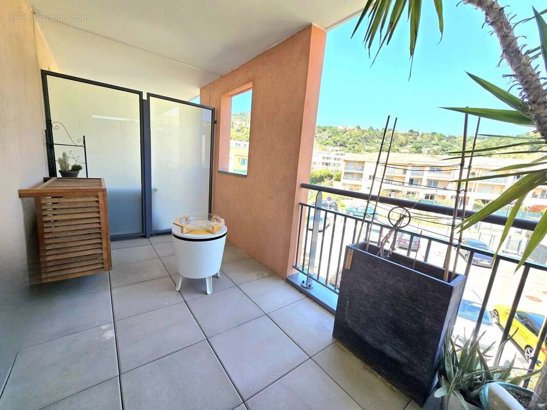 Appartement à BORMES-LES-MIMOSAS