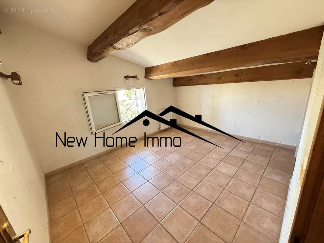 Maison à SAINT-CYR-SUR-MER