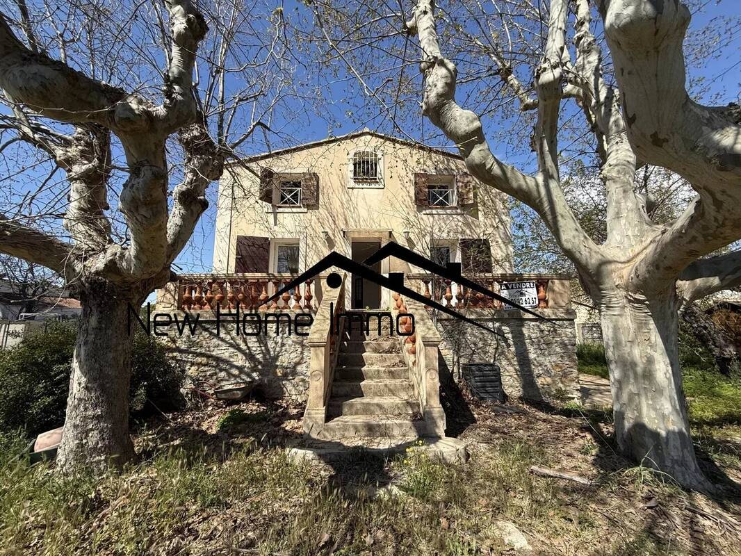 Maison à SAINT-CYR-SUR-MER