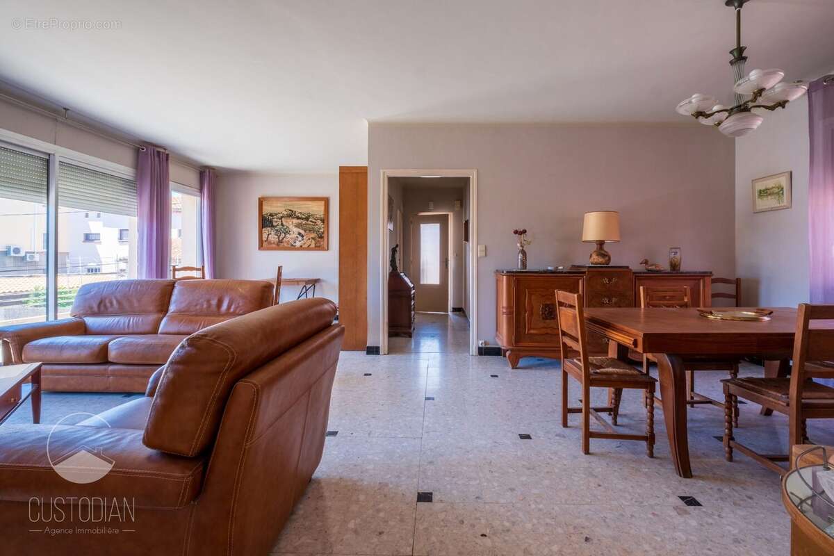 Maison à VILLELONGUE-DE-LA-SALANQUE