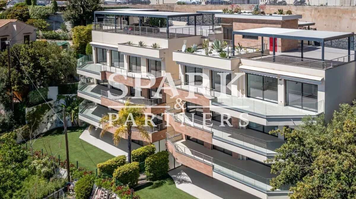 Appartement à ROQUEBRUNE-CAP-MARTIN