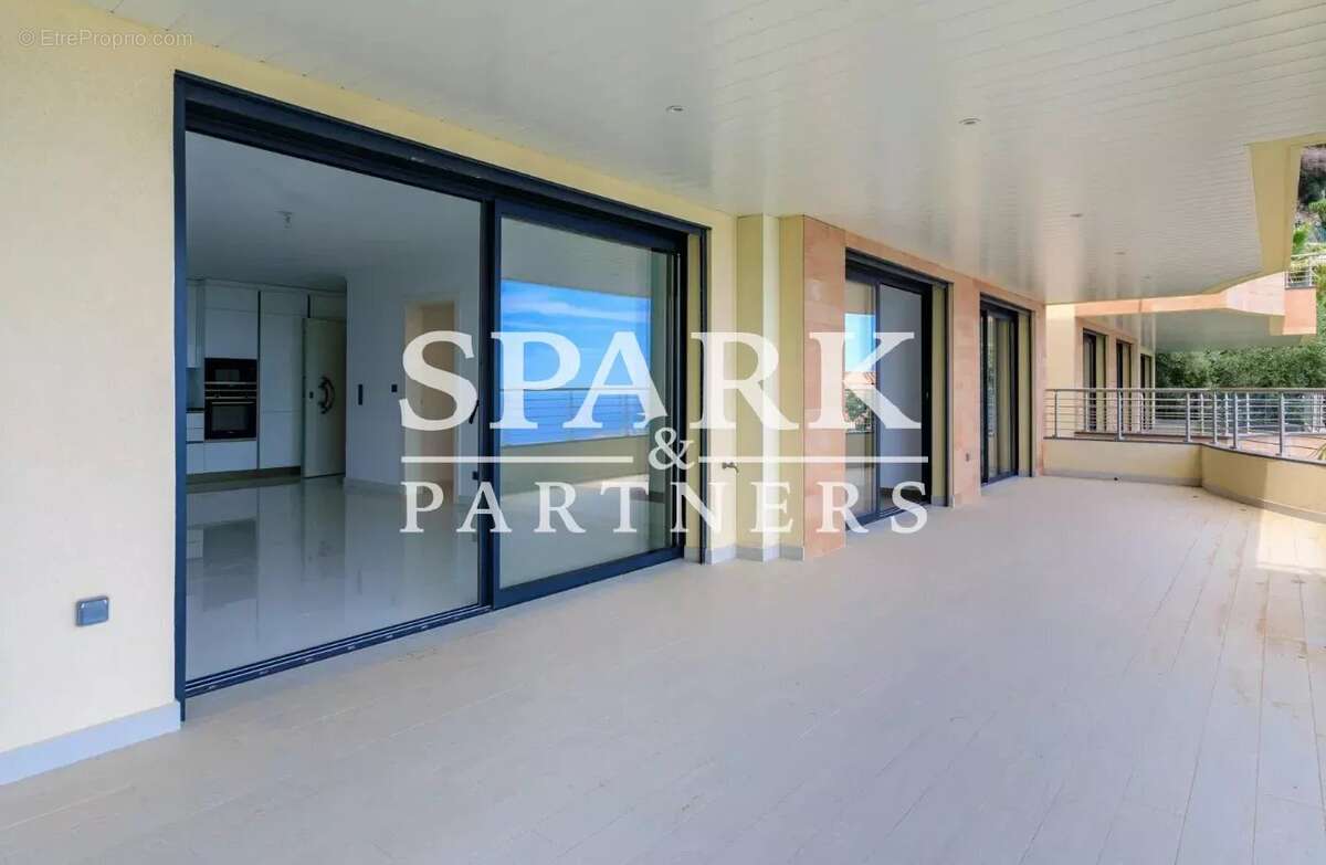 Appartement à ROQUEBRUNE-CAP-MARTIN