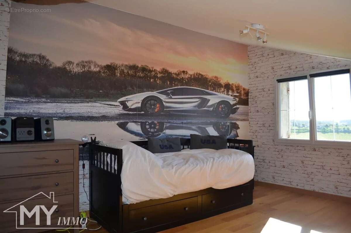 Maison à LES LEVES-ET-THOUMEYRAGUES