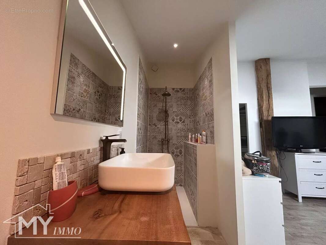 Maison à FOUGUEYROLLES